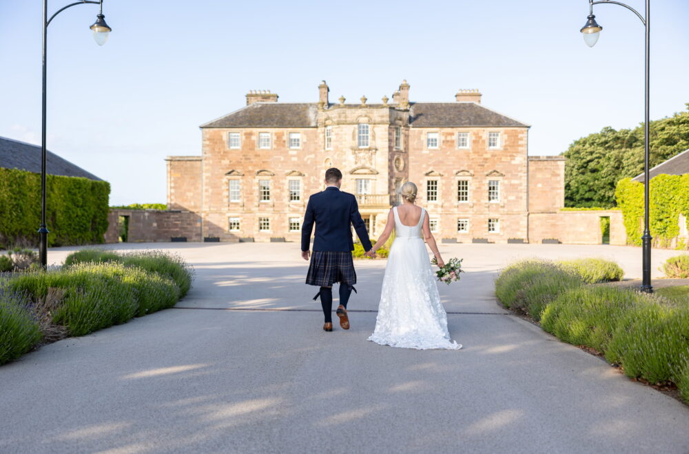 Abbie & Matt 638 (cover image)-min